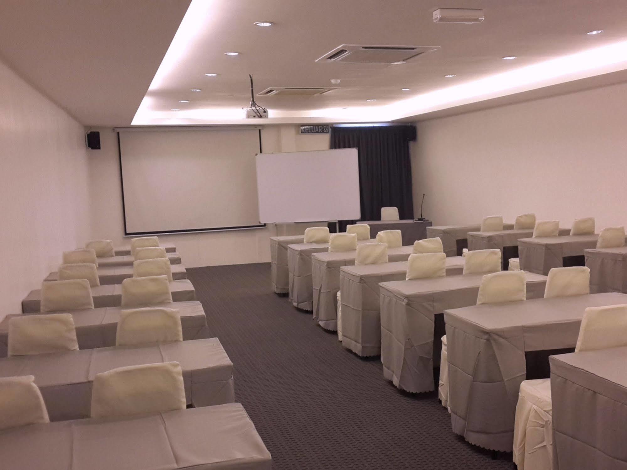 T+ Hotel Sungai Petani Dış mekan fotoğraf
