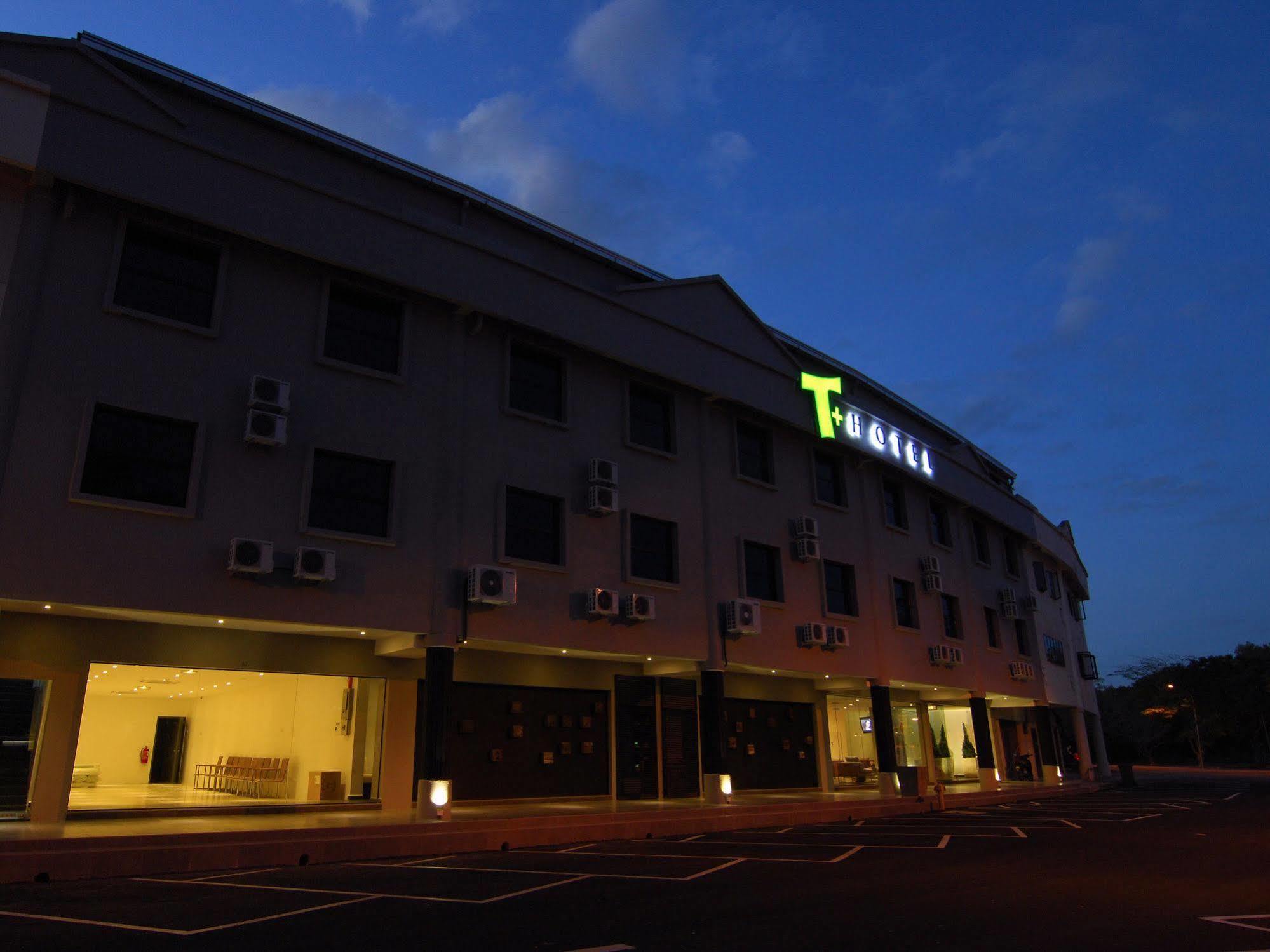 T+ Hotel Sungai Petani Dış mekan fotoğraf